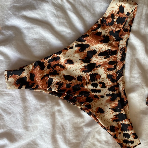 🤍SOLD🤍Cheetah Swim Suit - Picture 3 of 3